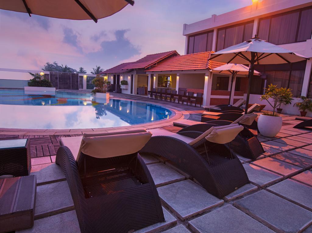 Hotel The Sunway Manor Puducherry Zewnętrze zdjęcie