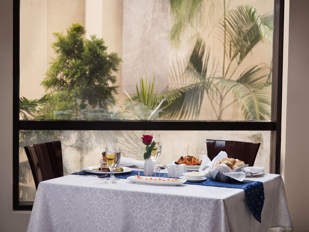 Hotel The Sunway Manor Puducherry Zewnętrze zdjęcie