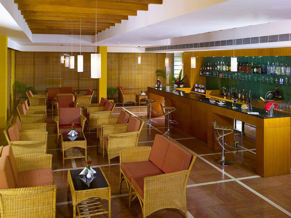 Hotel The Sunway Manor Puducherry Zewnętrze zdjęcie